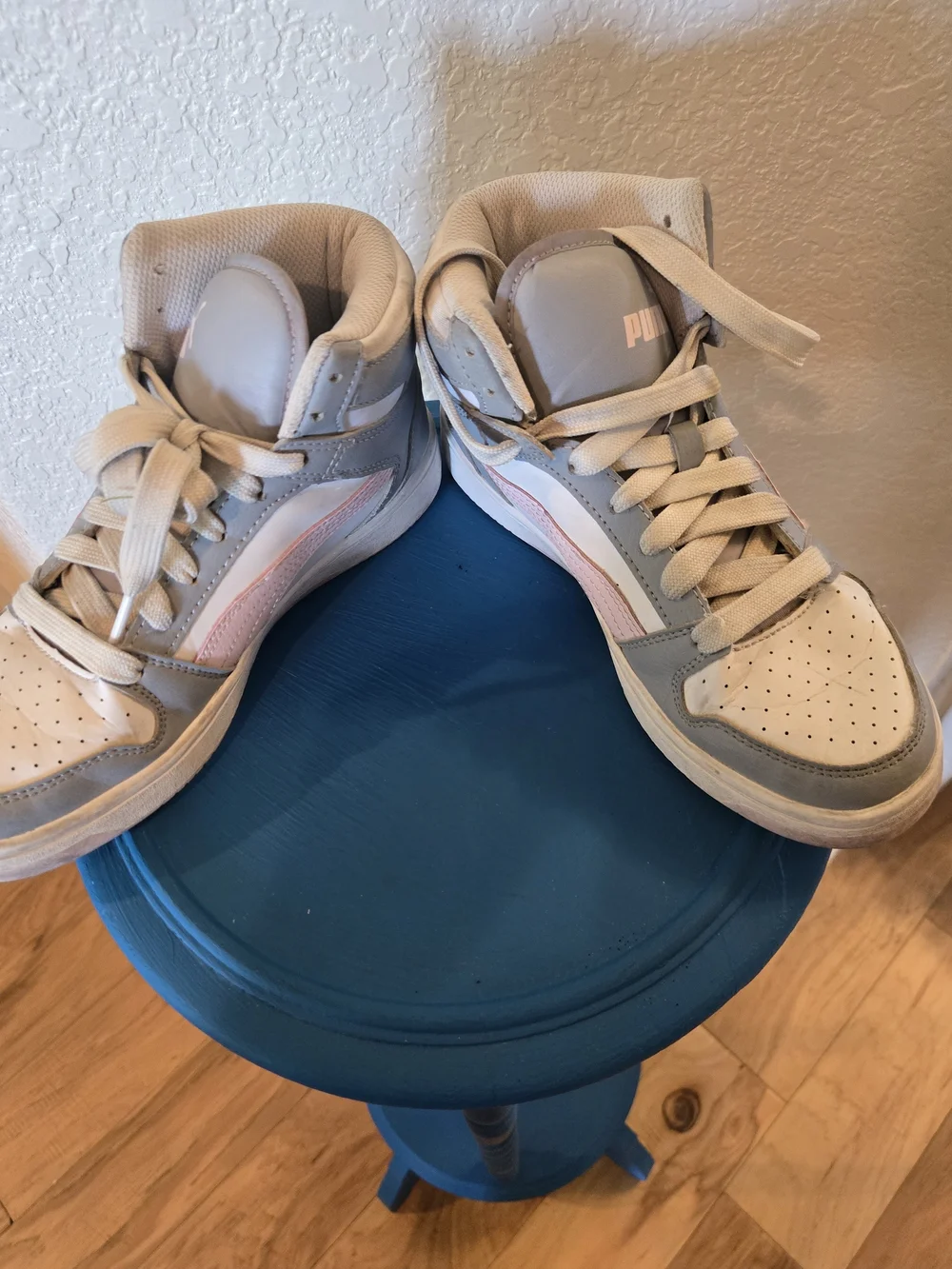 Puma Kids' High-Top Sneakers in Grey and Light Pink